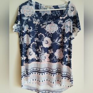 World Unity Floral Blue Short Sleeve Shirt Size XL